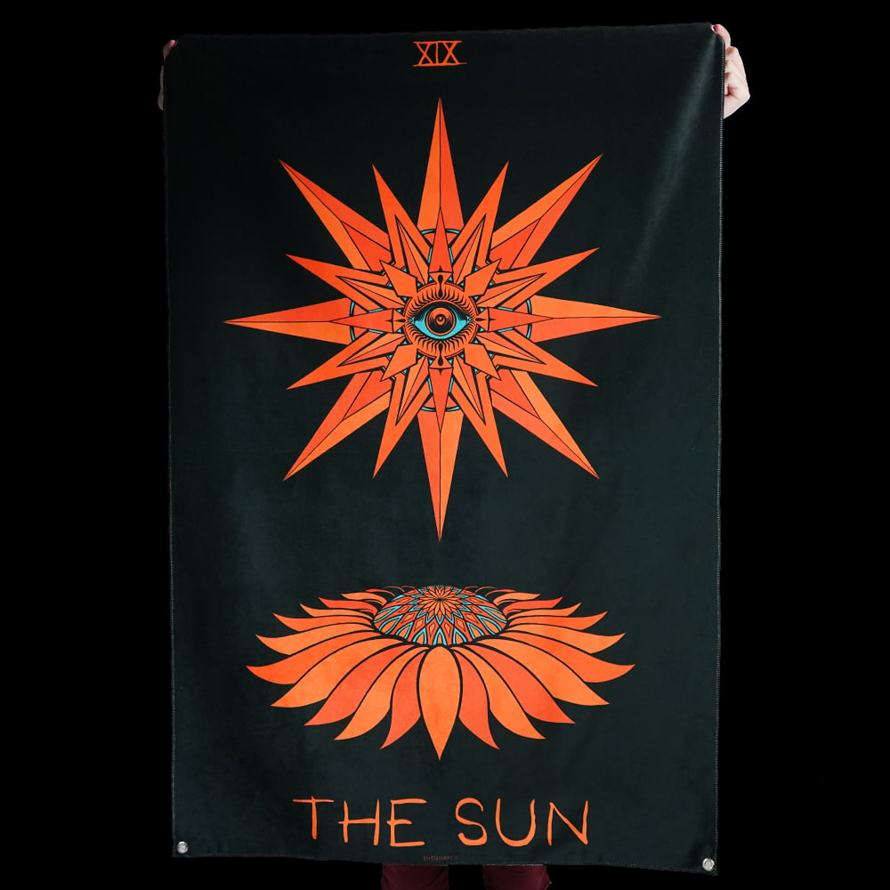 THE SUN TAPESTRY IHSQUARED